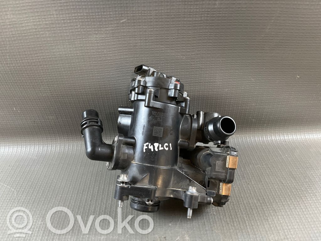 BMW 1 F40 Obudowa termostatu 