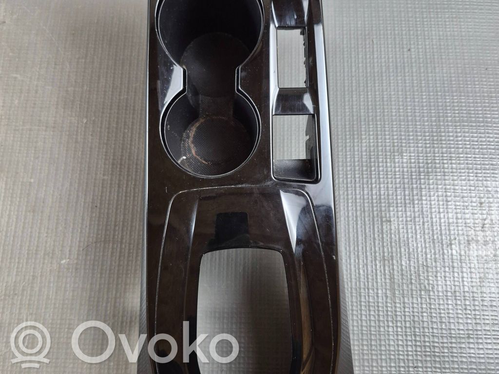 Peugeot 208 II Autres éléments de console centrale 