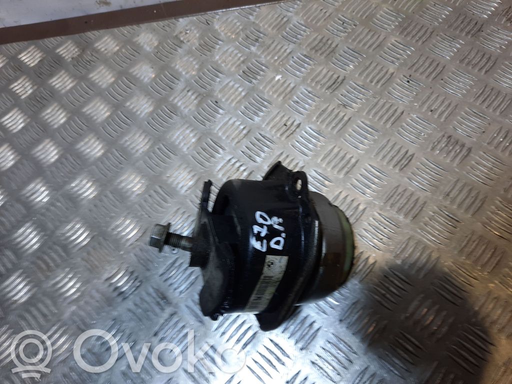 BMW X5 E70 Engine mount bracket 