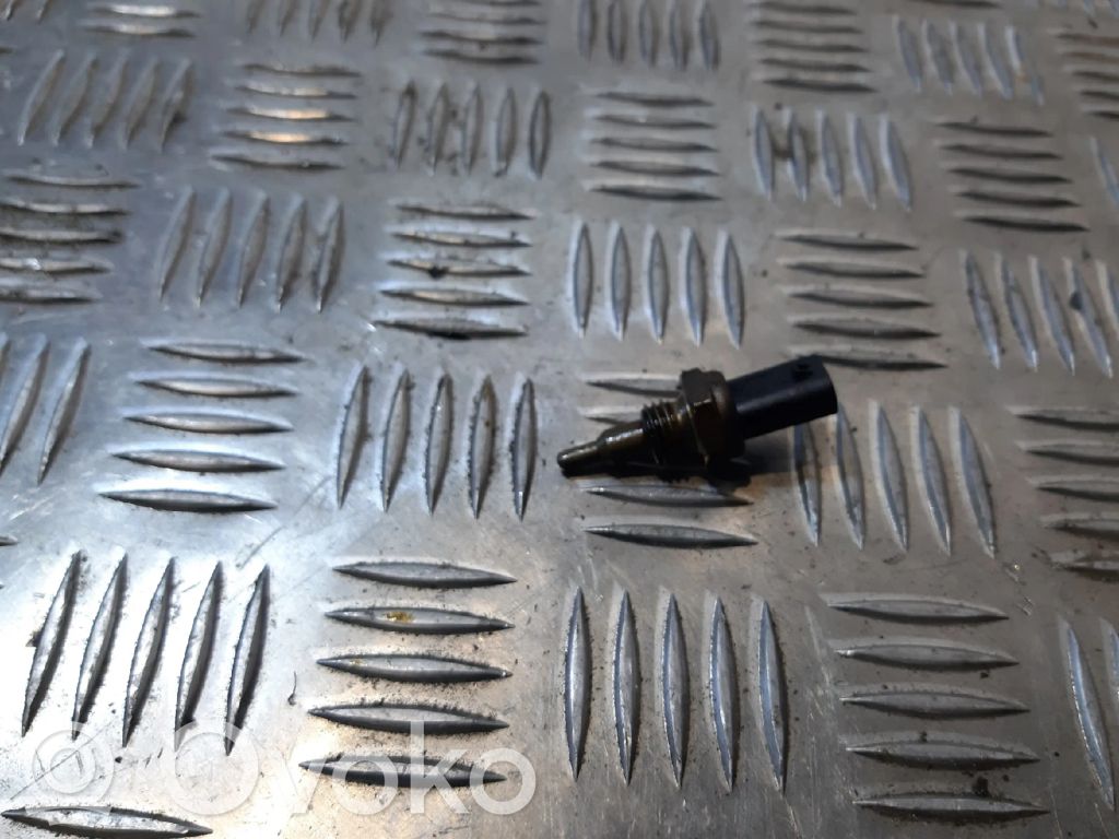 Audi Q5 SQ5 8R Sensor de temperatura del combustible 