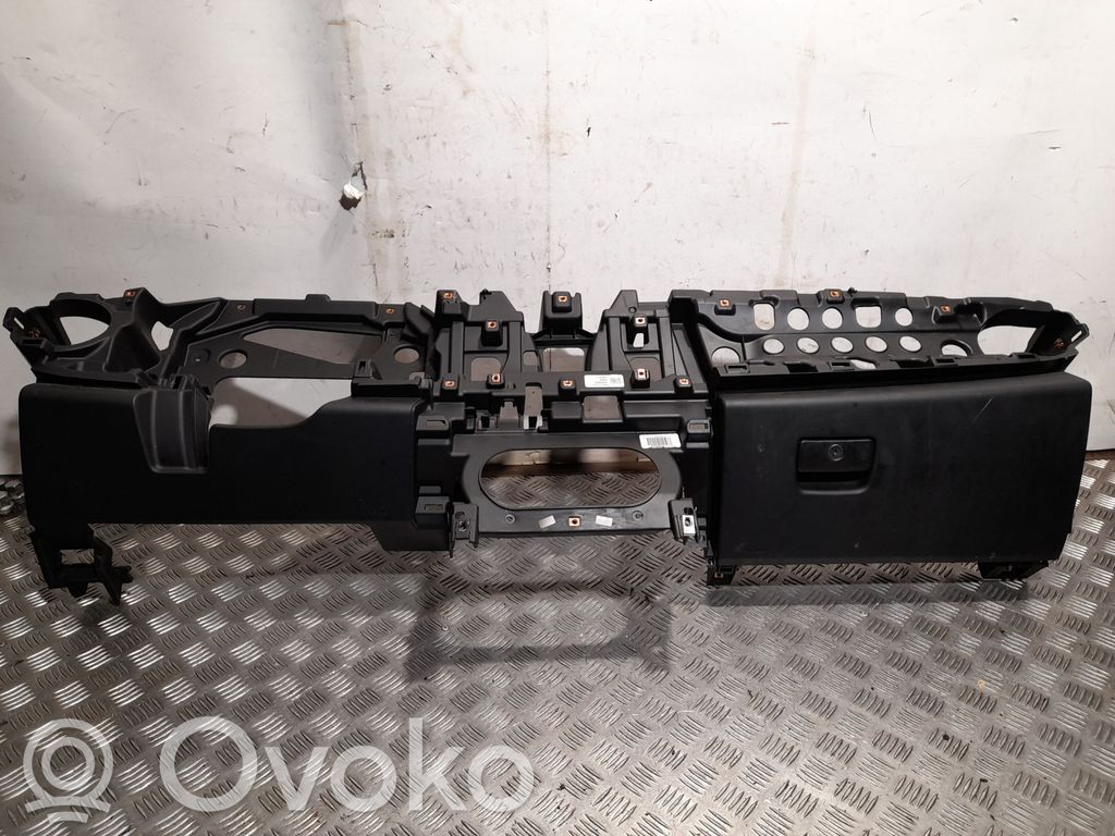 Dashboard   84017368