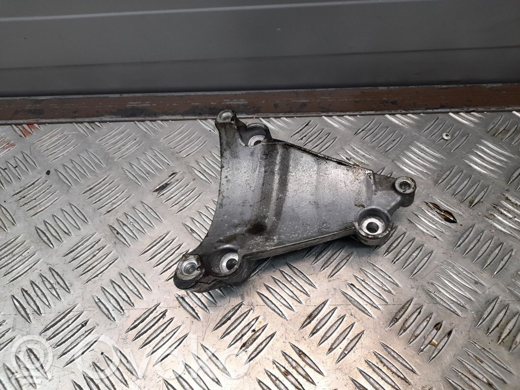 Audi Q5 SQ5 8R A/C compressor mount bracket 