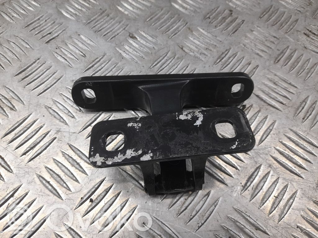 Chevrolet Corvette Tailgate/trunk/boot hinge 