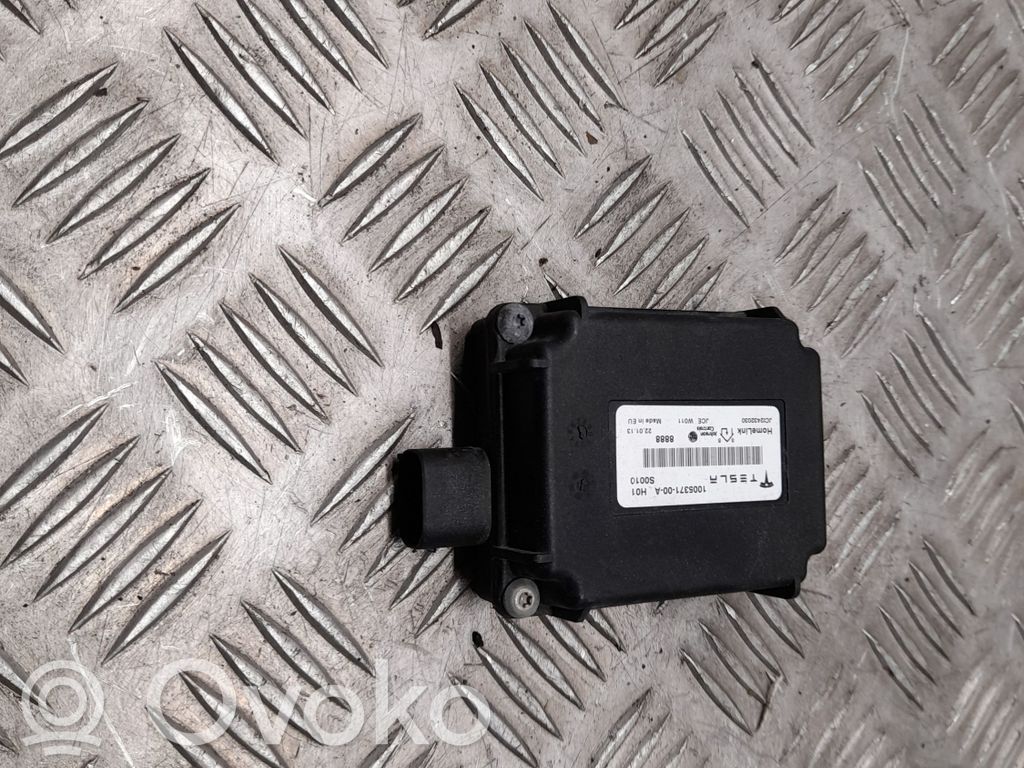 Tesla Model S Other control units/modules 