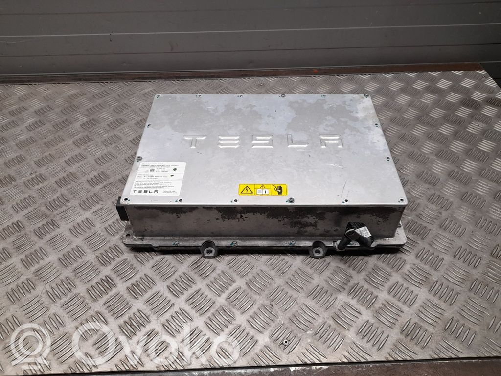 Tesla Model S Inversor/convertidor de voltaje 