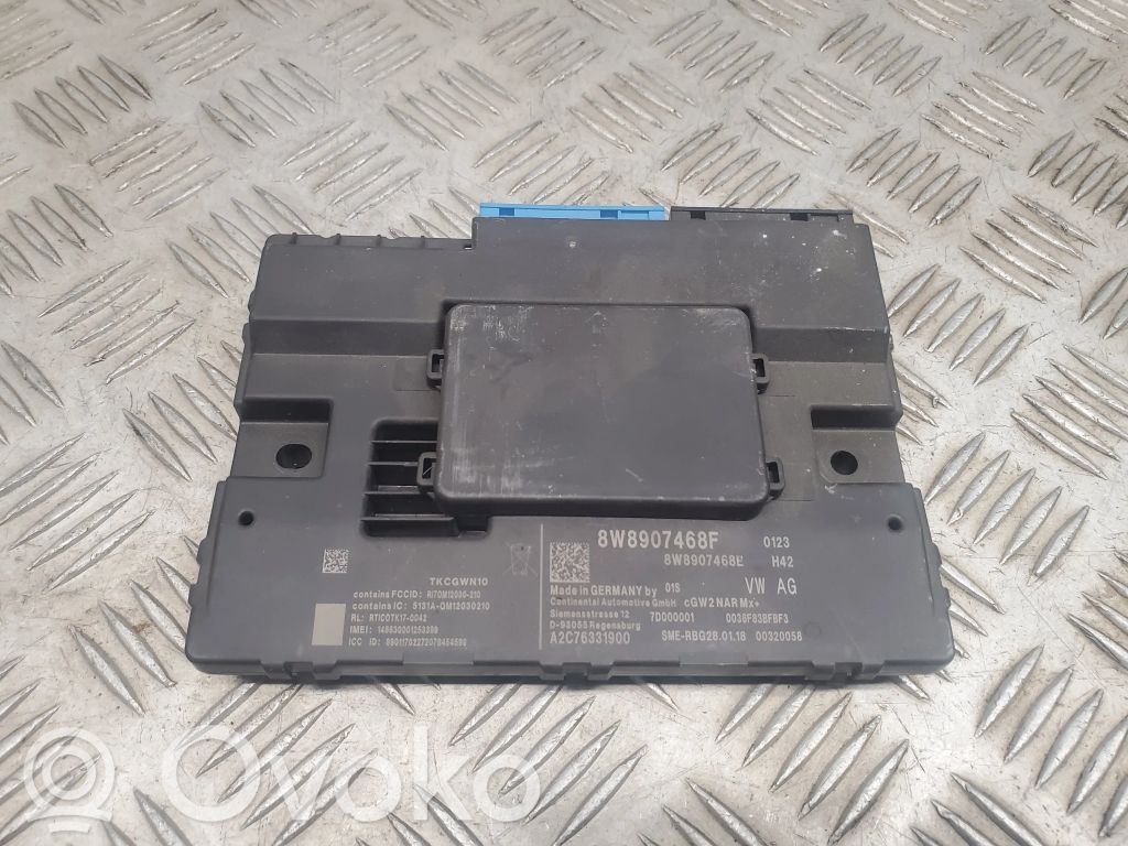 Audi Q7 4M Gateway control module 