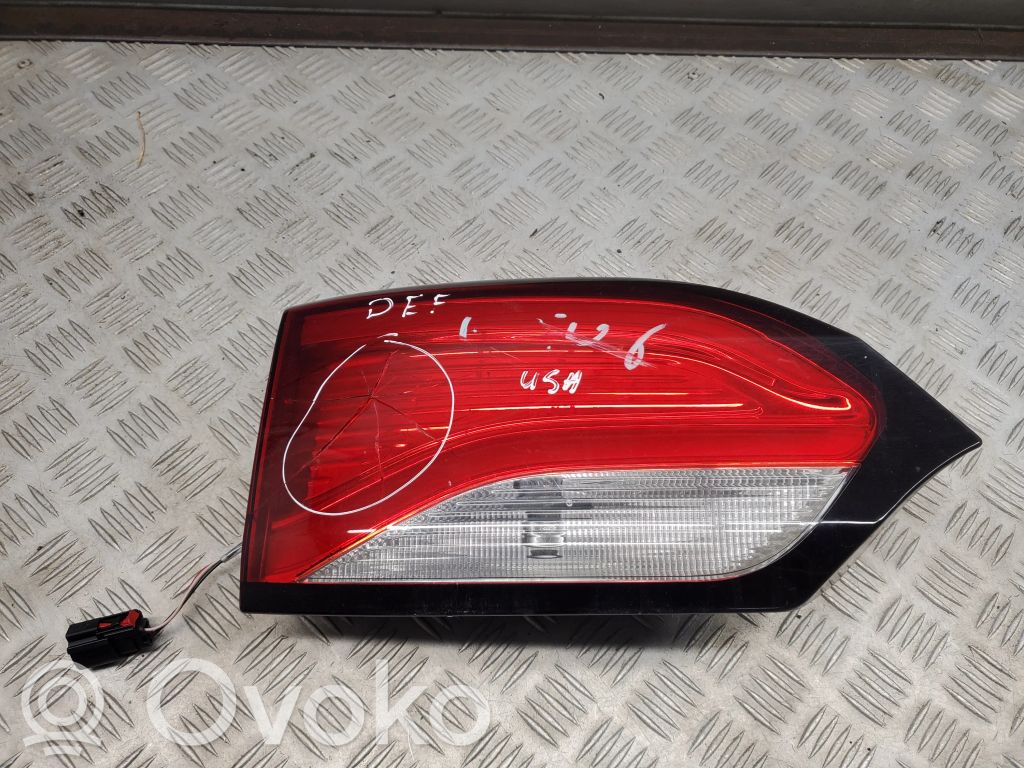 Chrysler Pacifica Takaluukun takavalot 