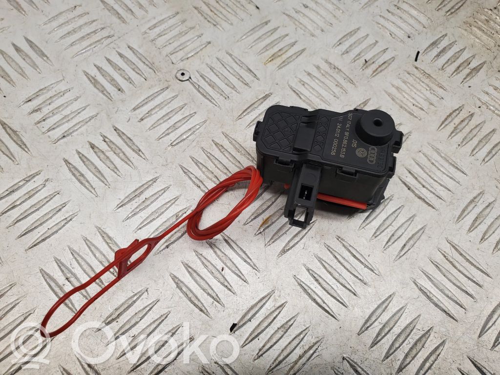 Audi S5 Motor de la tapa sellante del depósito de combustible 