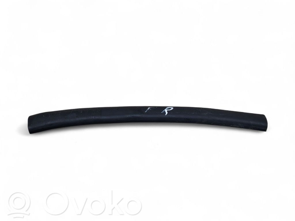 Moottorin koppa   95B823727