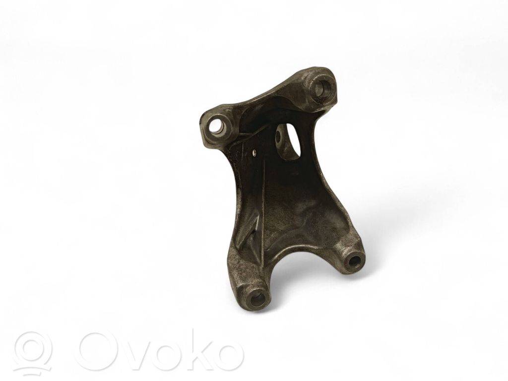 Audi Q7 4M Engine mounting bracket 