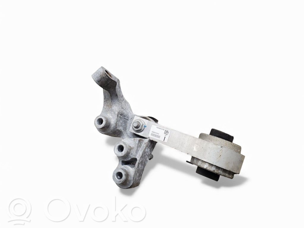 Chrysler Pacifica Engine mount bracket 
