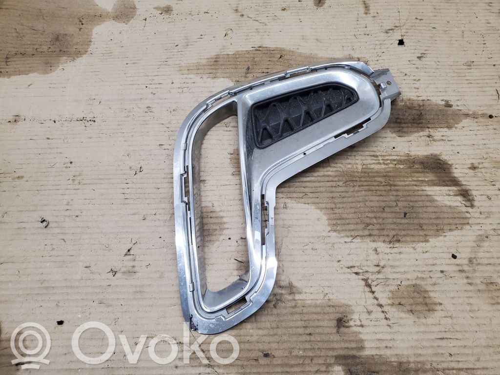 Dodge Durango III Etusumuvalon ritilä 