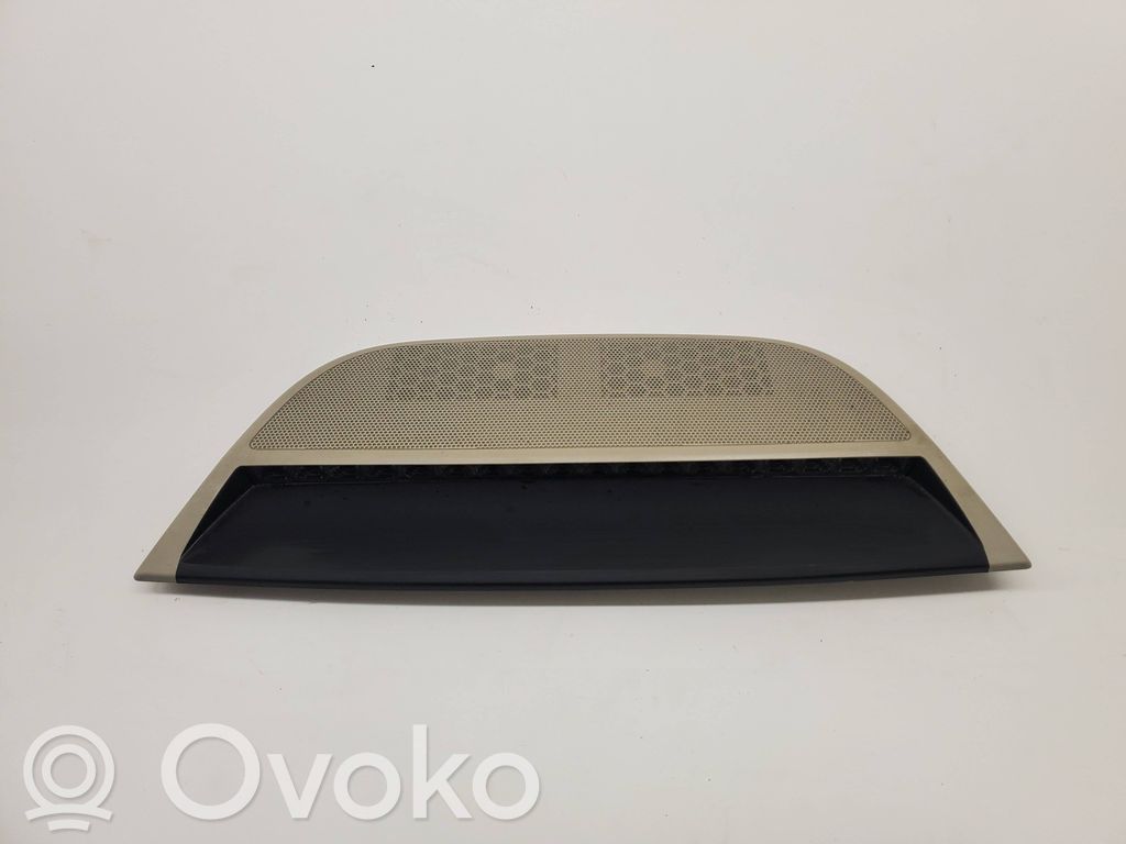 Volvo S90, V90 Kolmas/lisäjarruvalo