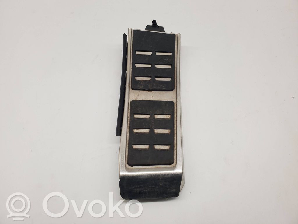Podnóżek   4G8864777