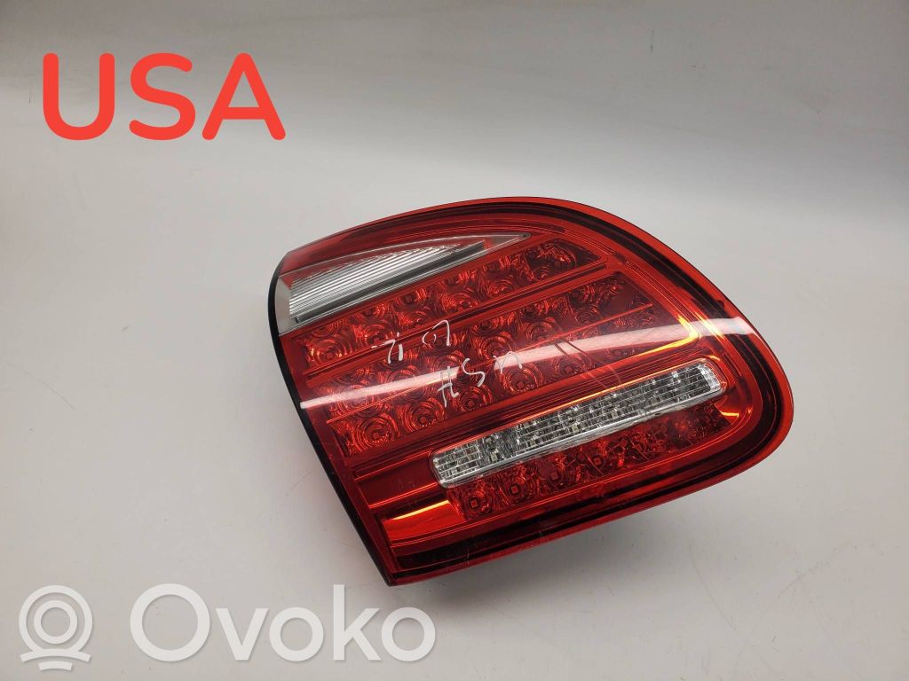 Lampy tylnej klapy bagażnika   89097775,95863109312