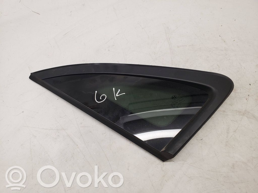 Hyundai Kona I Geam lateral spate