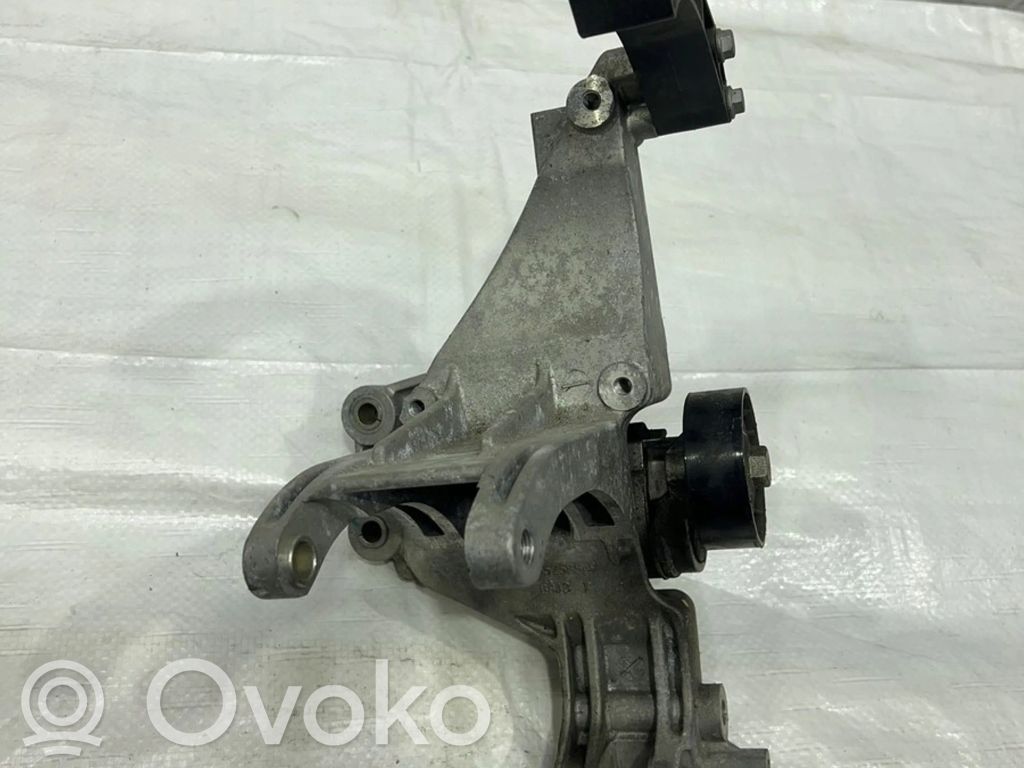 Fiat 500X Engine mounting bracket 