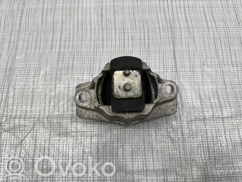 Jaguar F-Pace Engine mount vacuum valve 