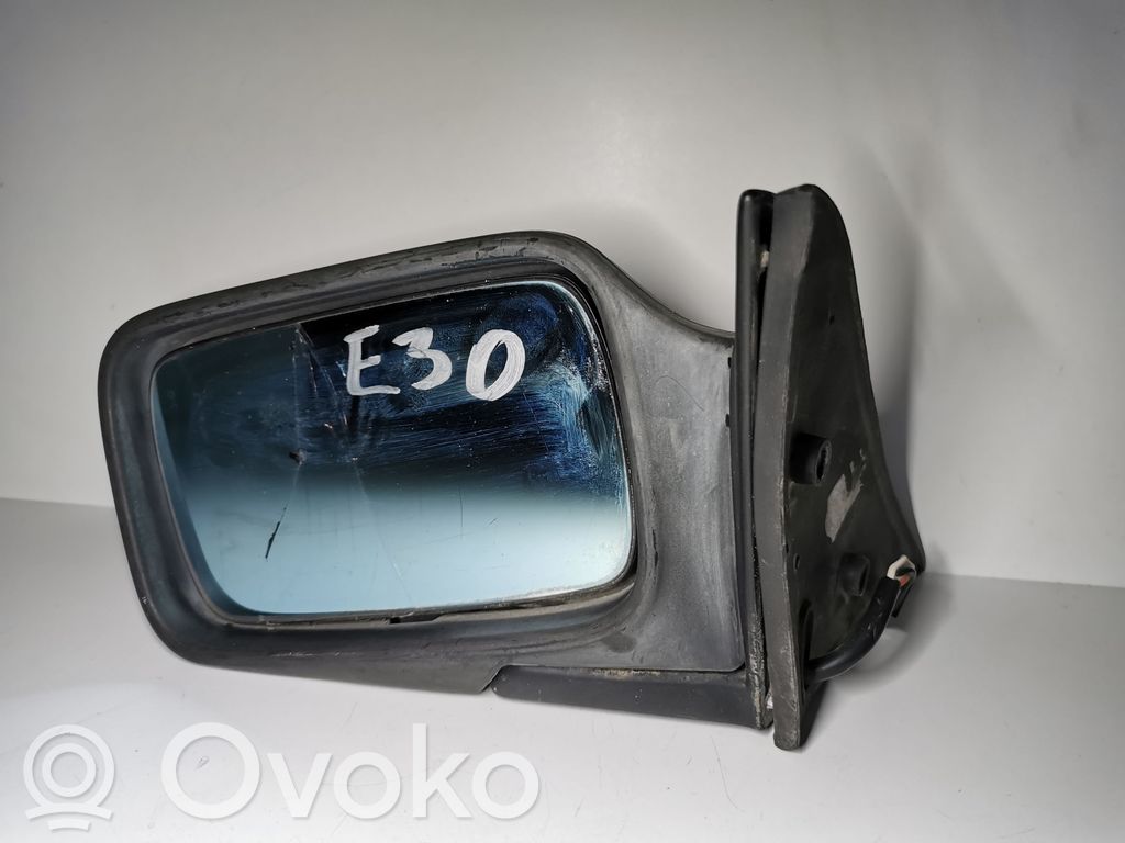 BMW 3 E30 Elektryczne lusterko boczne drzwi przednich 