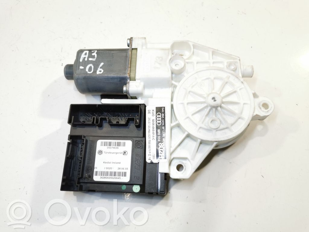 Audi A3 S3 8P Silnik regulatora szyby drzwi przednich 