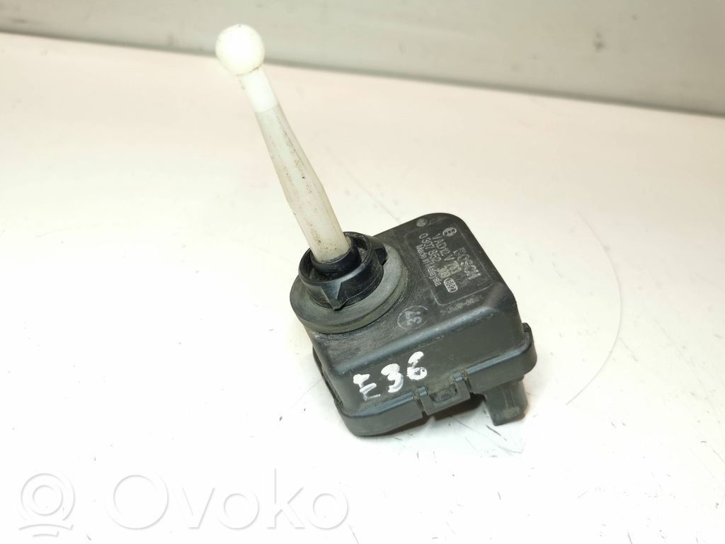 BMW 3 E36 Motor de ajuste de nivel del faro delantero 