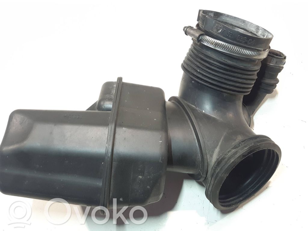 BMW 5 E60 E61 Air intake duct part 