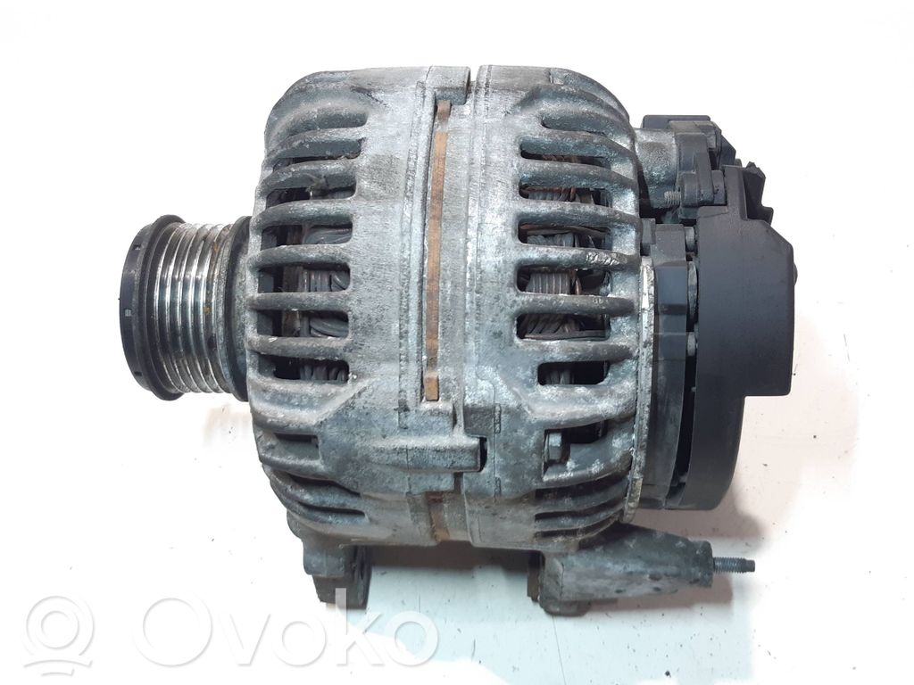 Volkswagen Golf V Ģenerators 