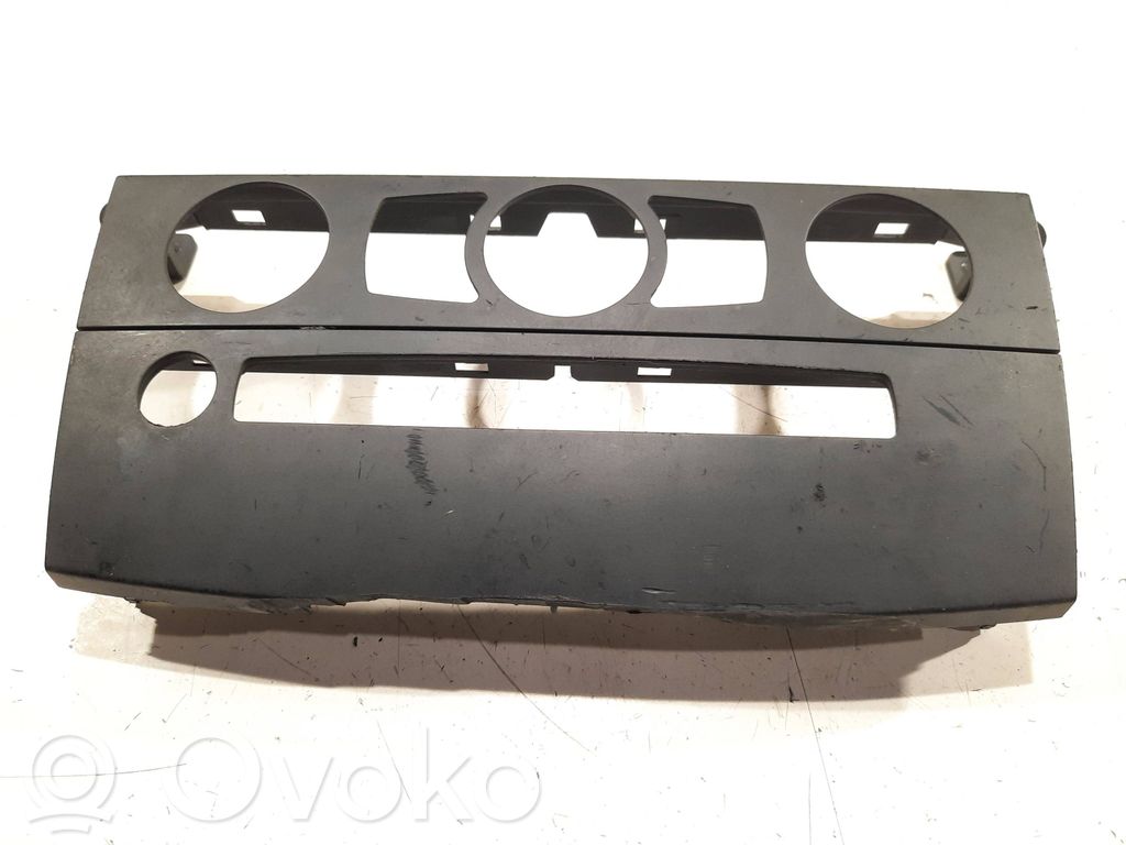 BMW 5 E60 E61 Climate control unit 