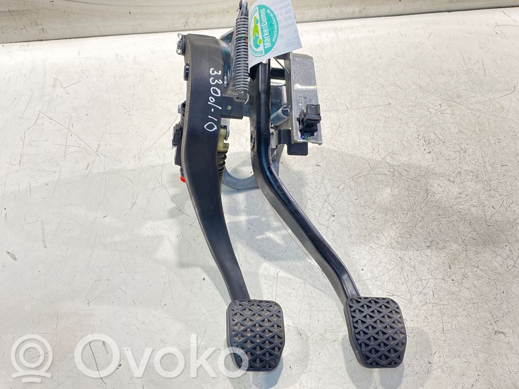 BMW 3 E90 E91 Pedal assembly 