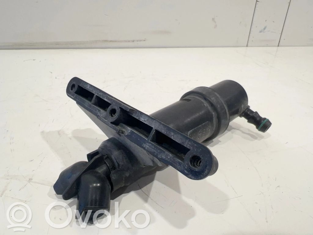 Buse de lave-phares   030706