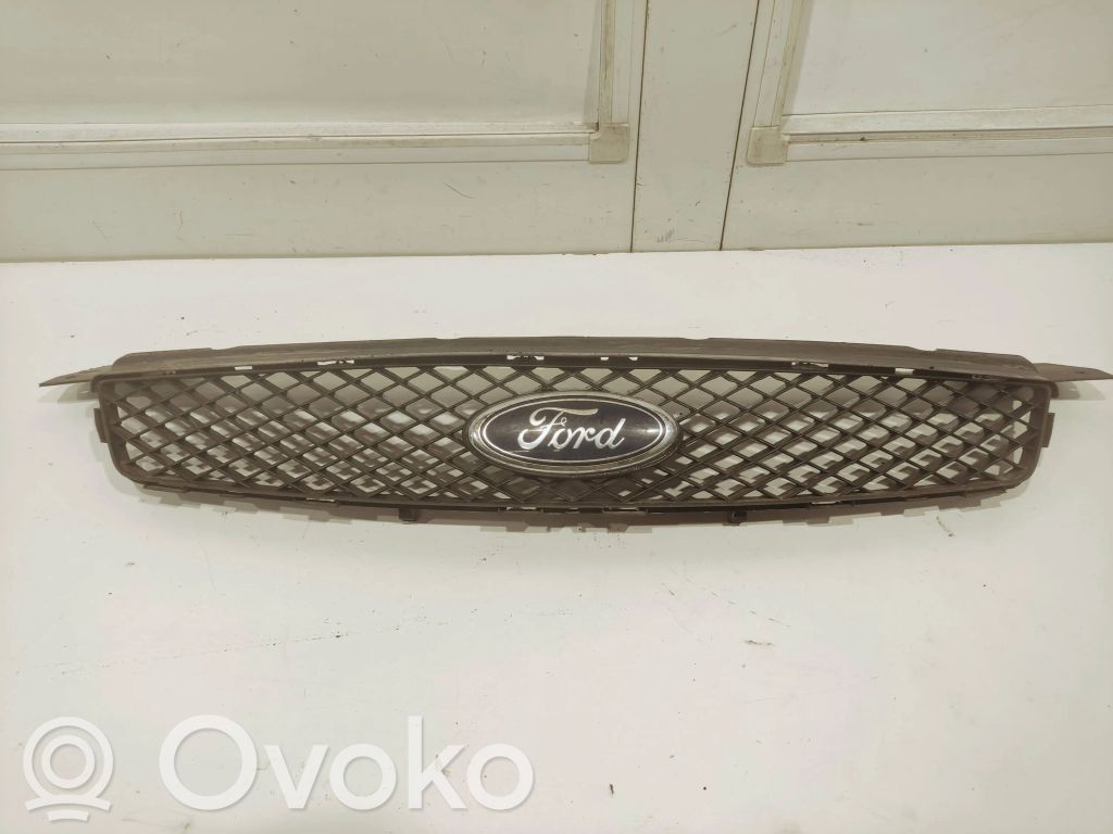 Ford Focus Grotelės priekinės 