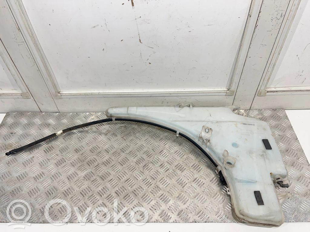 BMW 1 E81 E87 Langų skysčio bakelis 