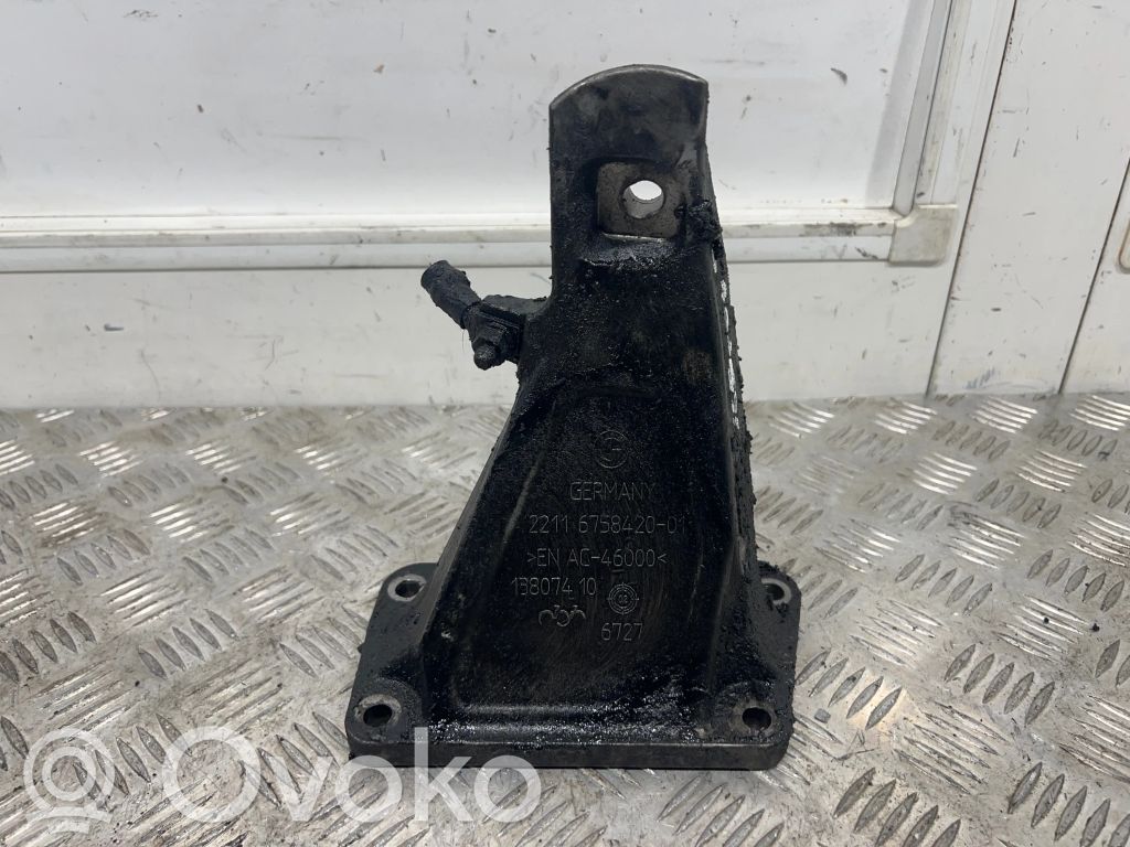 BMW 7 E65 E66 Engine mount bracket 