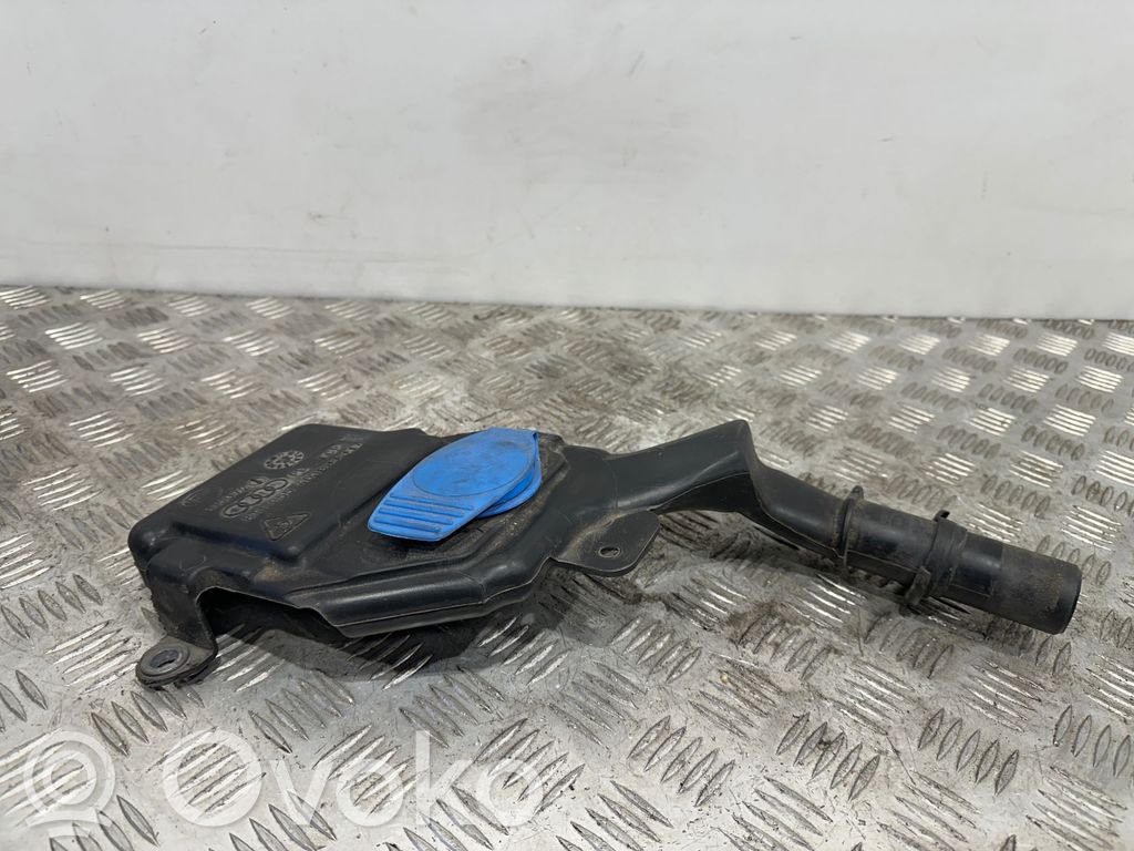 Audi A4 S4 B8 8K Serbatoio/vaschetta liquido lavavetri parabrezza 
