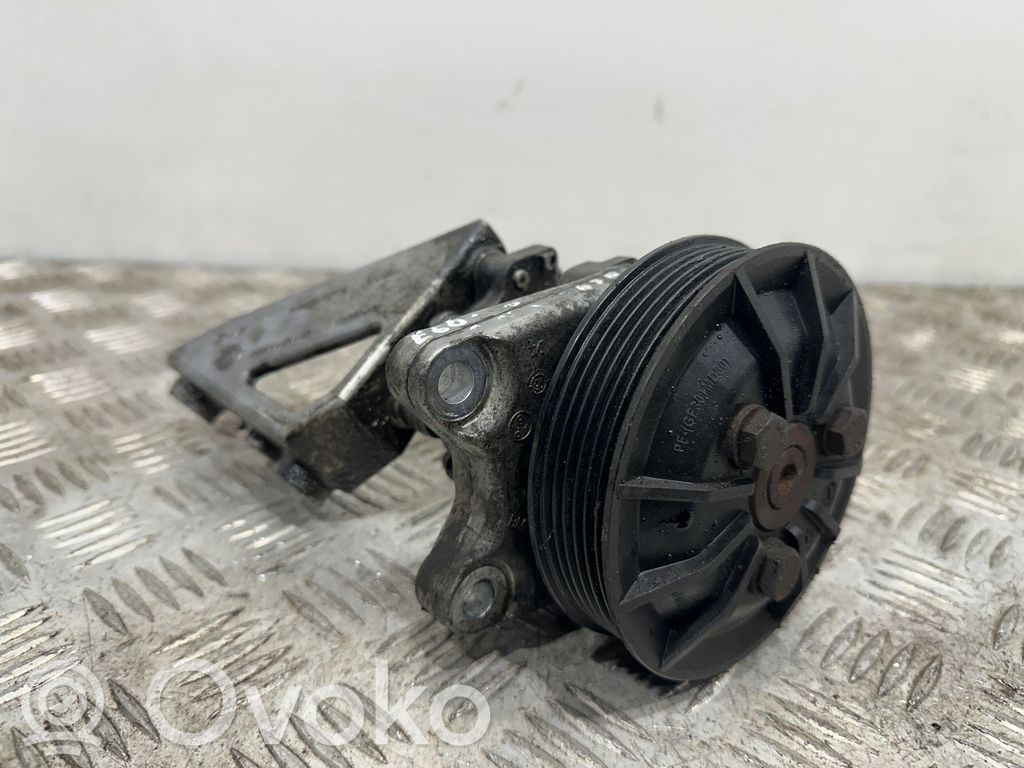 BMW 5 E60 E61 Power steering pump 