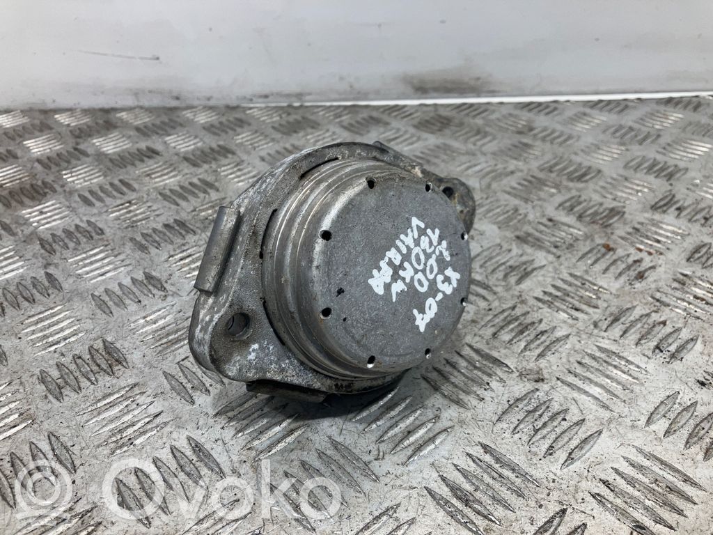 Engine mount bracket   3453257