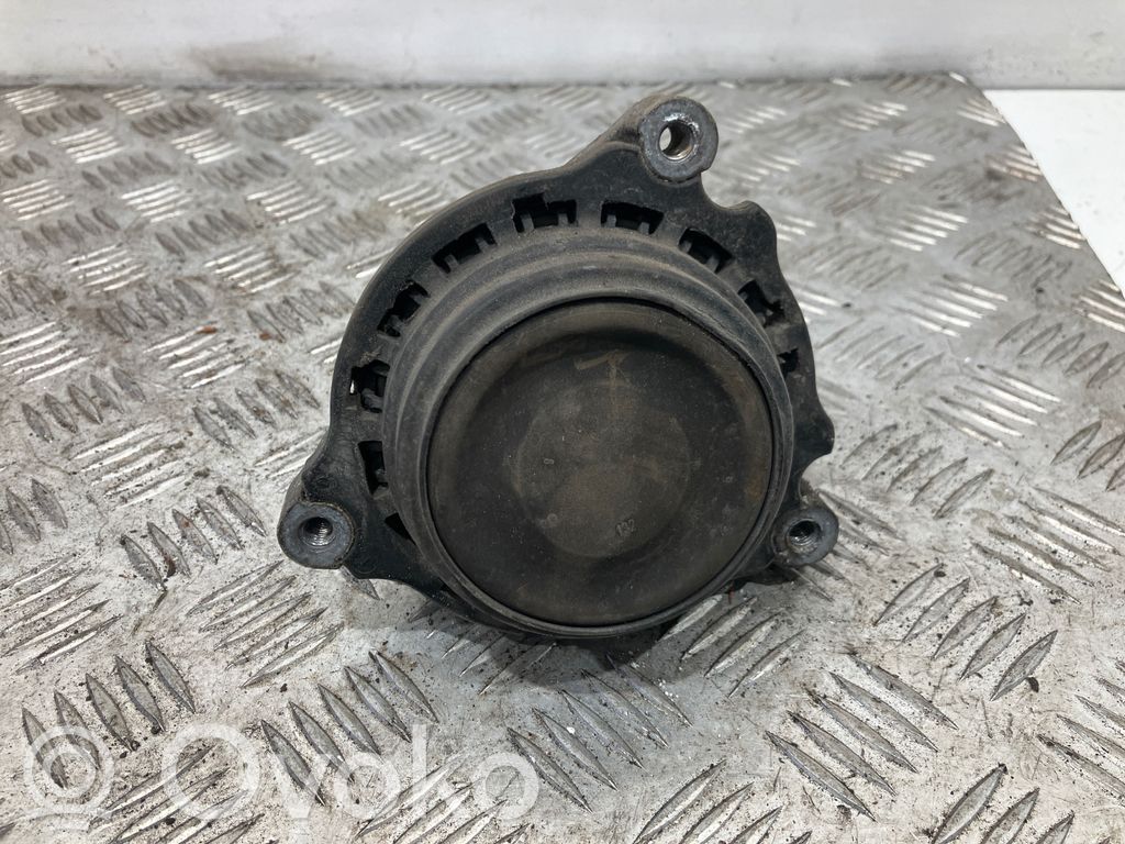 BMW 3 F30 F35 F31 Engine mount bracket 