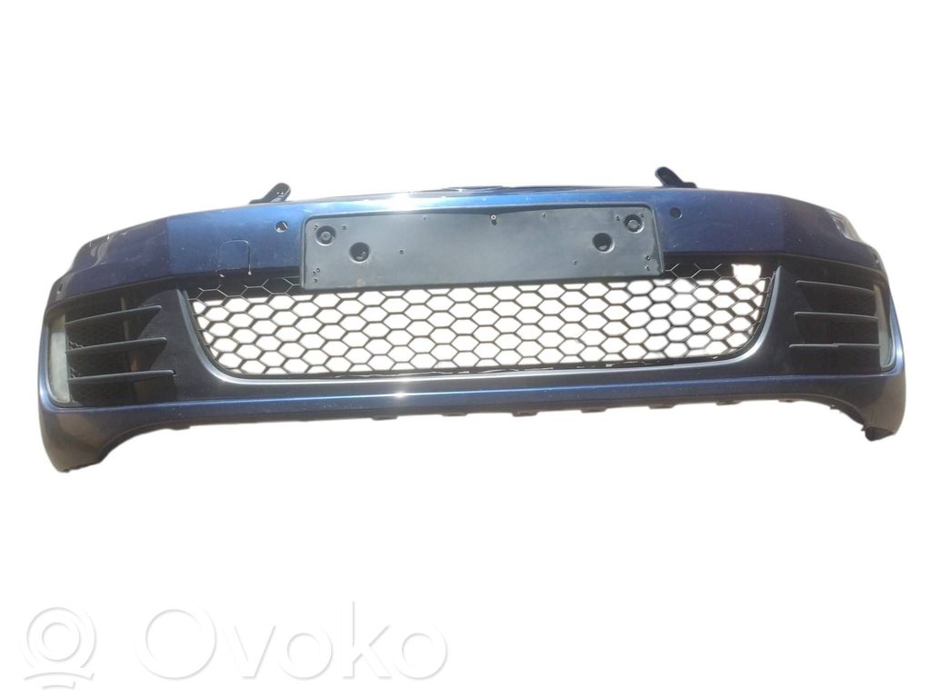Volkswagen Golf VI Front bumper 