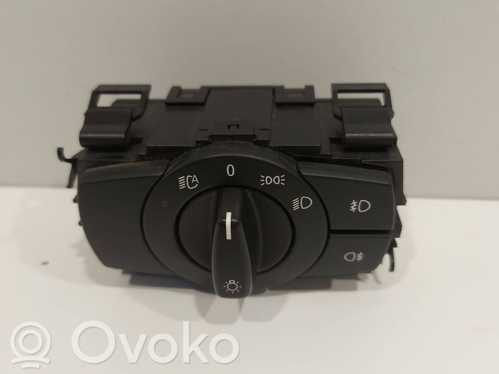 Light switch   6932796,301104112,33600201