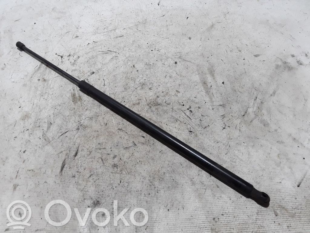 Ford Kuga II Tailgate strut 