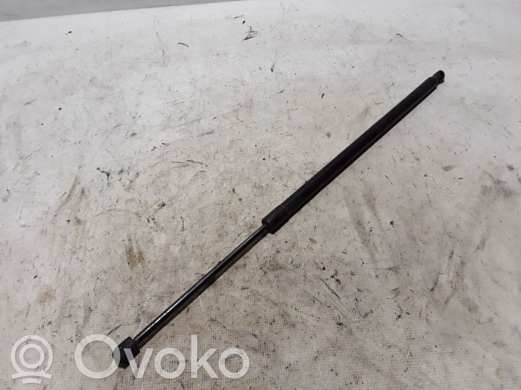 Ford Kuga II Tailgate strut 