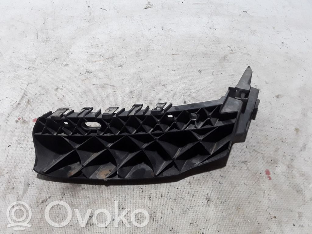Dodge Durango Headlight/headlamp mounting bracket 