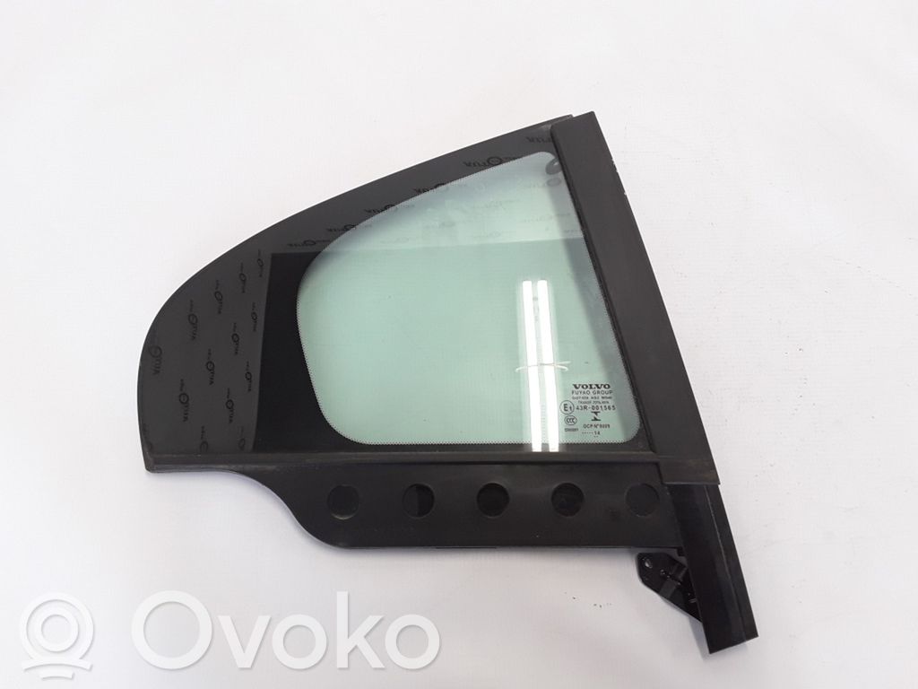 Volvo S60 Vidrio lateral trasero 
