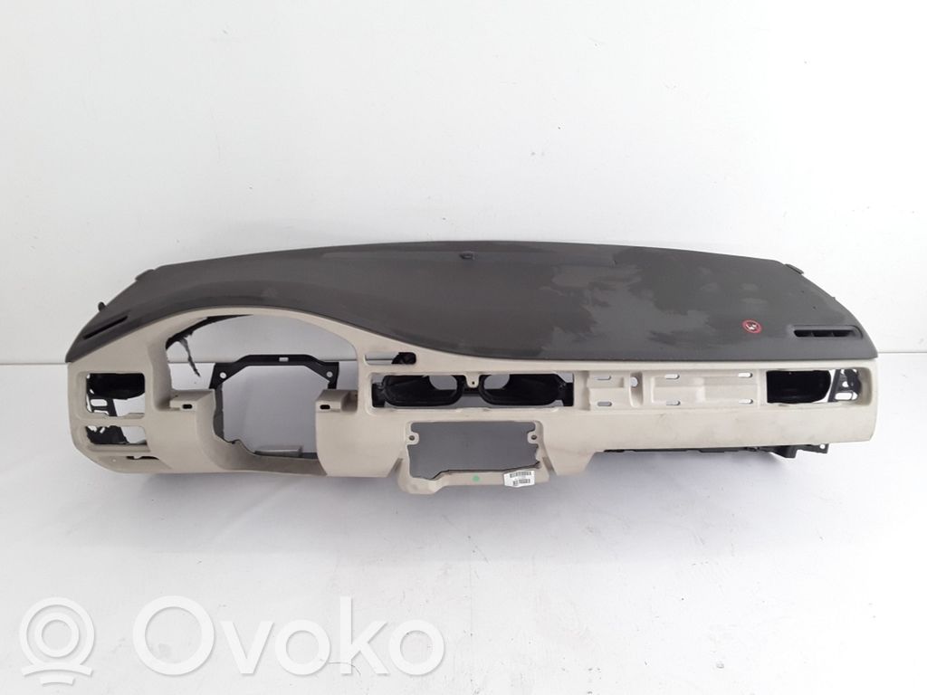 Volvo S80 Panelė 