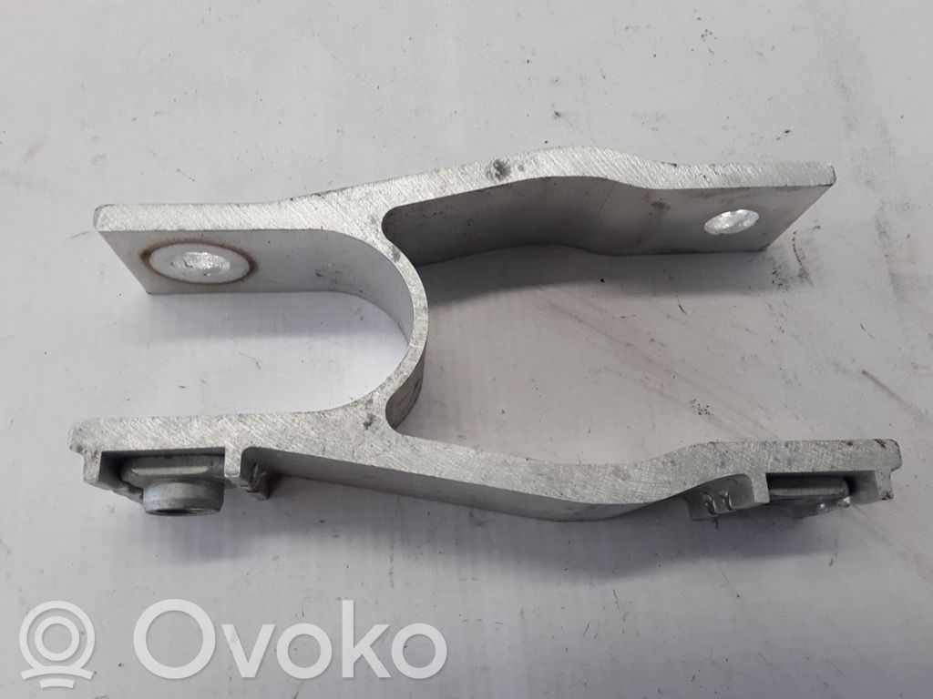Engine mounting bracket   31339951