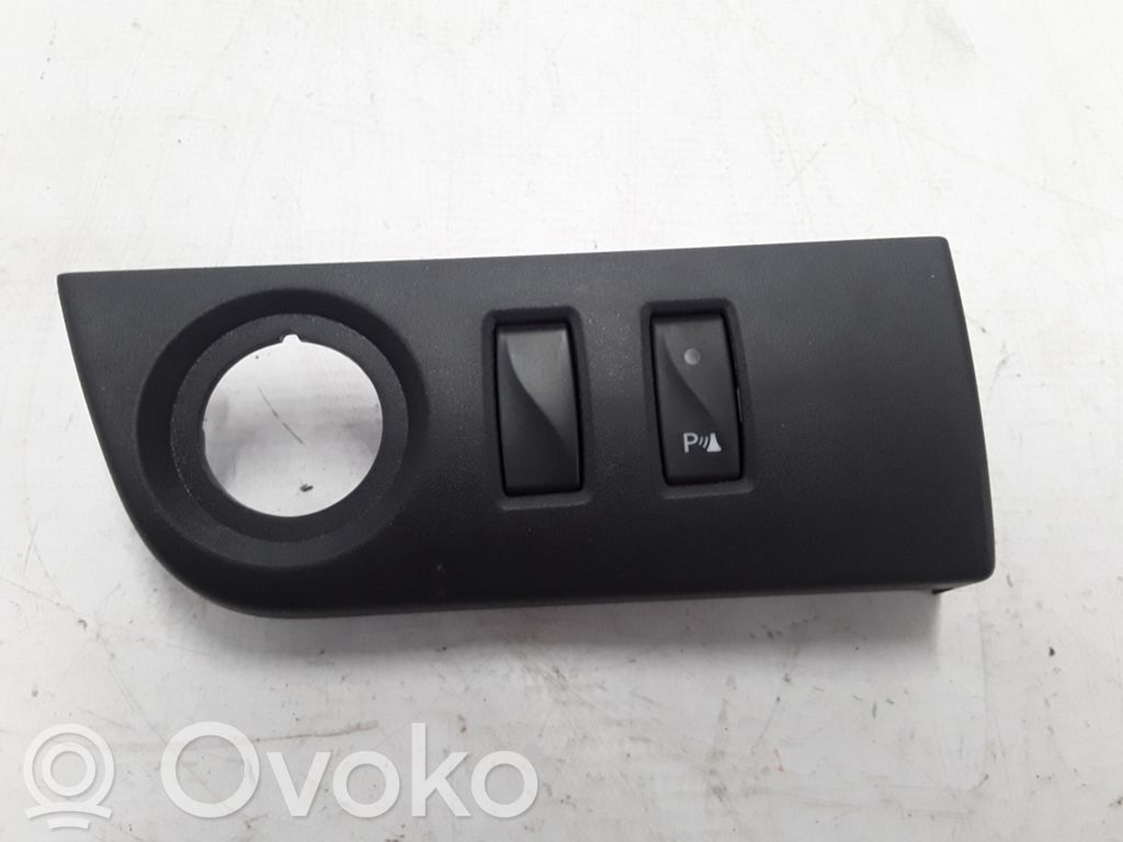 Dacia Lodgy Interruptor del sensor de aparcamiento (PDC) 