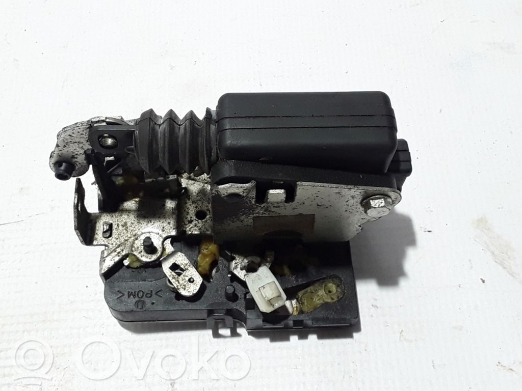 Dacia Duster Rear door lock 