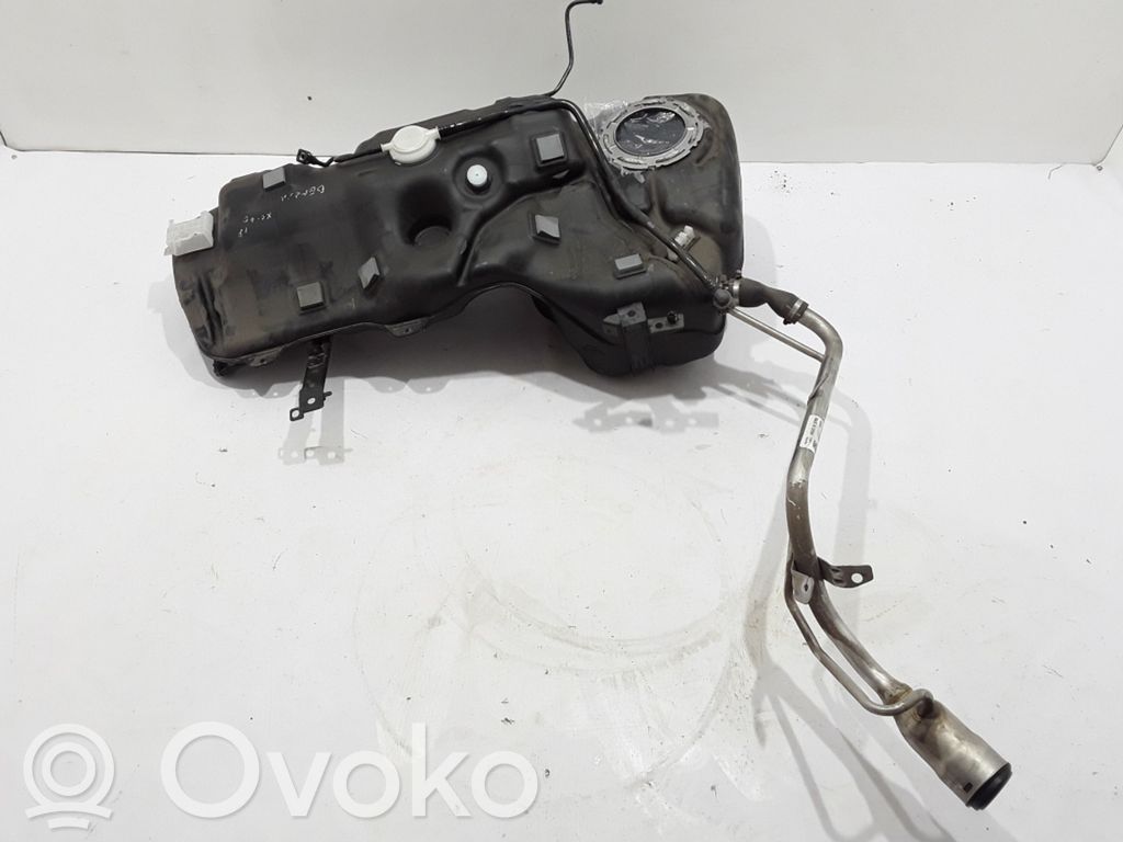 Volvo XC40 Polttoainesäiliö 