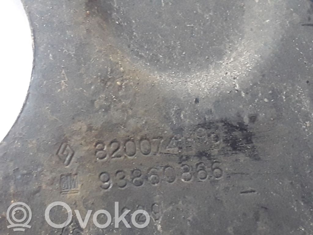 Opel Vivaro Guardapolvo del disco de freno trasero 