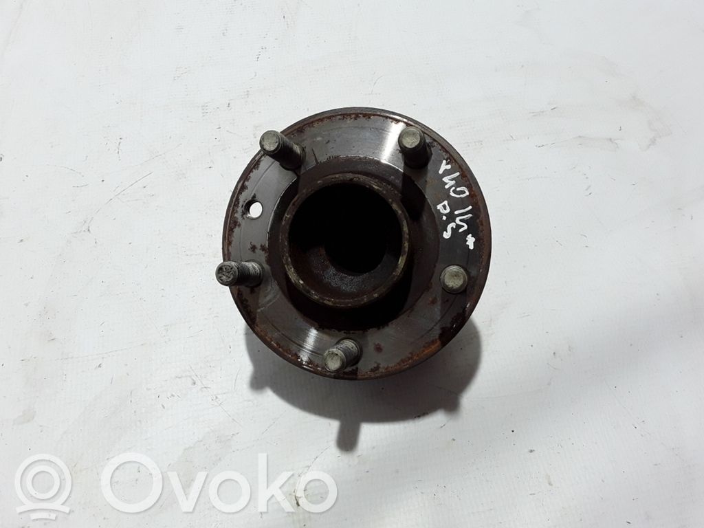 Volvo V40 Cubo de rueda trasera 